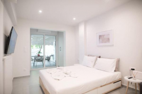 Luxury Studio with Garden next to Acropolis